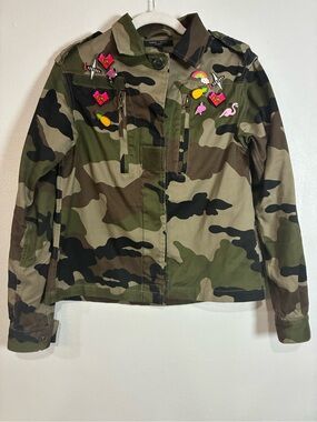Camouflage Utility Jacket with Embroidery Flowers and Fun Removable Pins